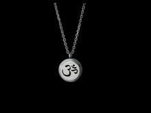 Diffusing Necklace - Om