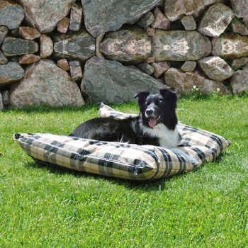 Indoor and Outdoor Single-Seam Plaid Indoor and Outdoor Single-Seam Plaid