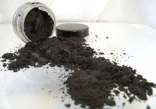 Vegan Mineral Eyeshadow - Charcoal Eyeliner