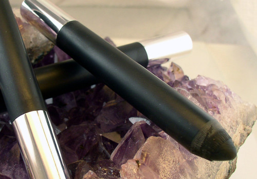 Vegan Diva Stix in Black Kohl