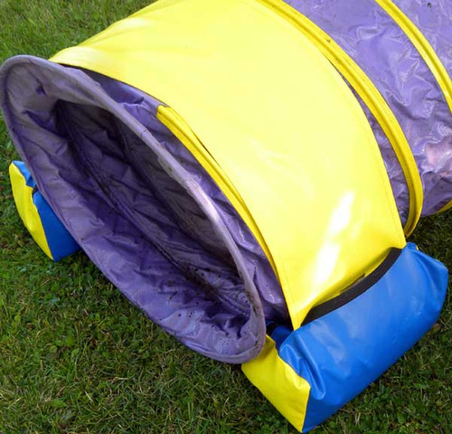 Bags are easy to fill, perform well and resolve most tunnel bag issues. Standard one-piece strap shown. Bags are easy to fill, perform well and resolve most tunnel bag issues. Standard one-piece strap shown.