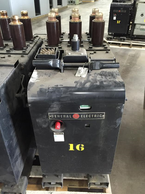 AM-2.4/4.16 100/150 GE Magne-Blast 2000A 4.76KV Air Circuit Breaker AM-2.4/4.16 100/150 GE Magne-Blast 2000A 4.76KV Air Circuit Breaker