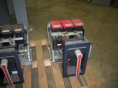 AKR-7D-50H GE 1600A MO/DO LSI Air Circuit Breaker AKR-7D-50H GE 1600A MO/DO LSI Air Circuit Breaker