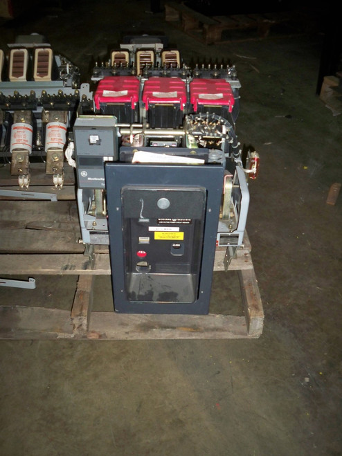 AKR-9D-50H GE 1600A EO/DO LSG Air Circuit Breaker AKR-9D-50H GE 1600A EO/DO LSG Air Circuit Breaker