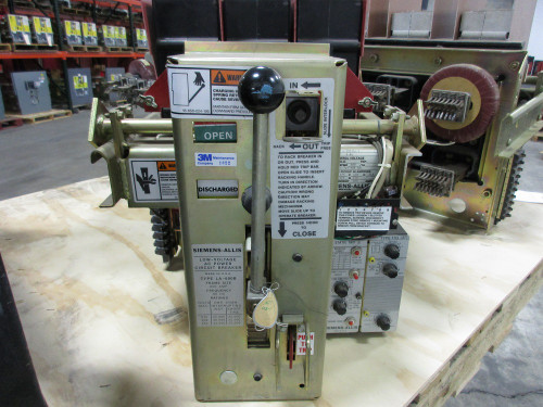 LA-600B Siemens-Allis 600A MO/DO LIG Air Circuit Breaker LA-600B Siemens-Allis 600A MO/DO LIG Air Circuit Breaker
