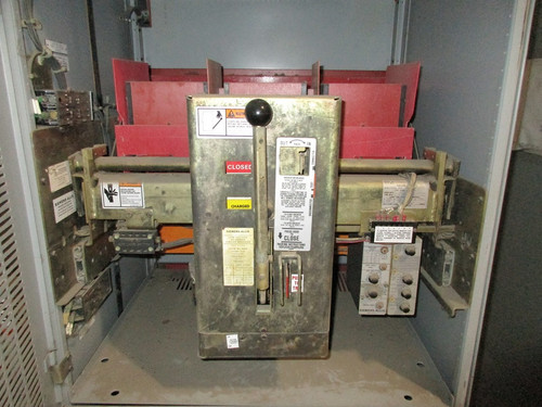 RL-4000 Siemens-Allis 4000A EO/DO LSG Air Circuit Breaker (In Structure) RL-4000 Siemens-Allis 4000A EO/DO LSG Air Circuit Breaker (In Structure)