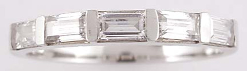 Matching band for #78857 set with 5 cubic zirconia OCD baguettes bar set in 14kt white gold. 1.00 tcw