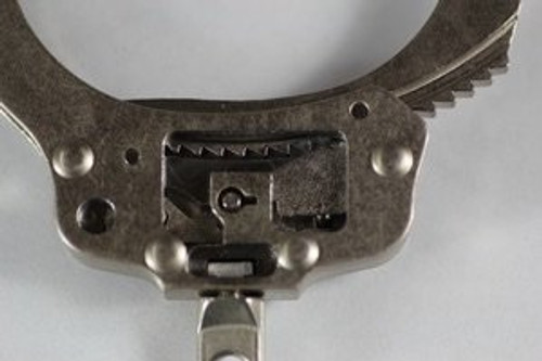 CUTAWAY HANDCUFF