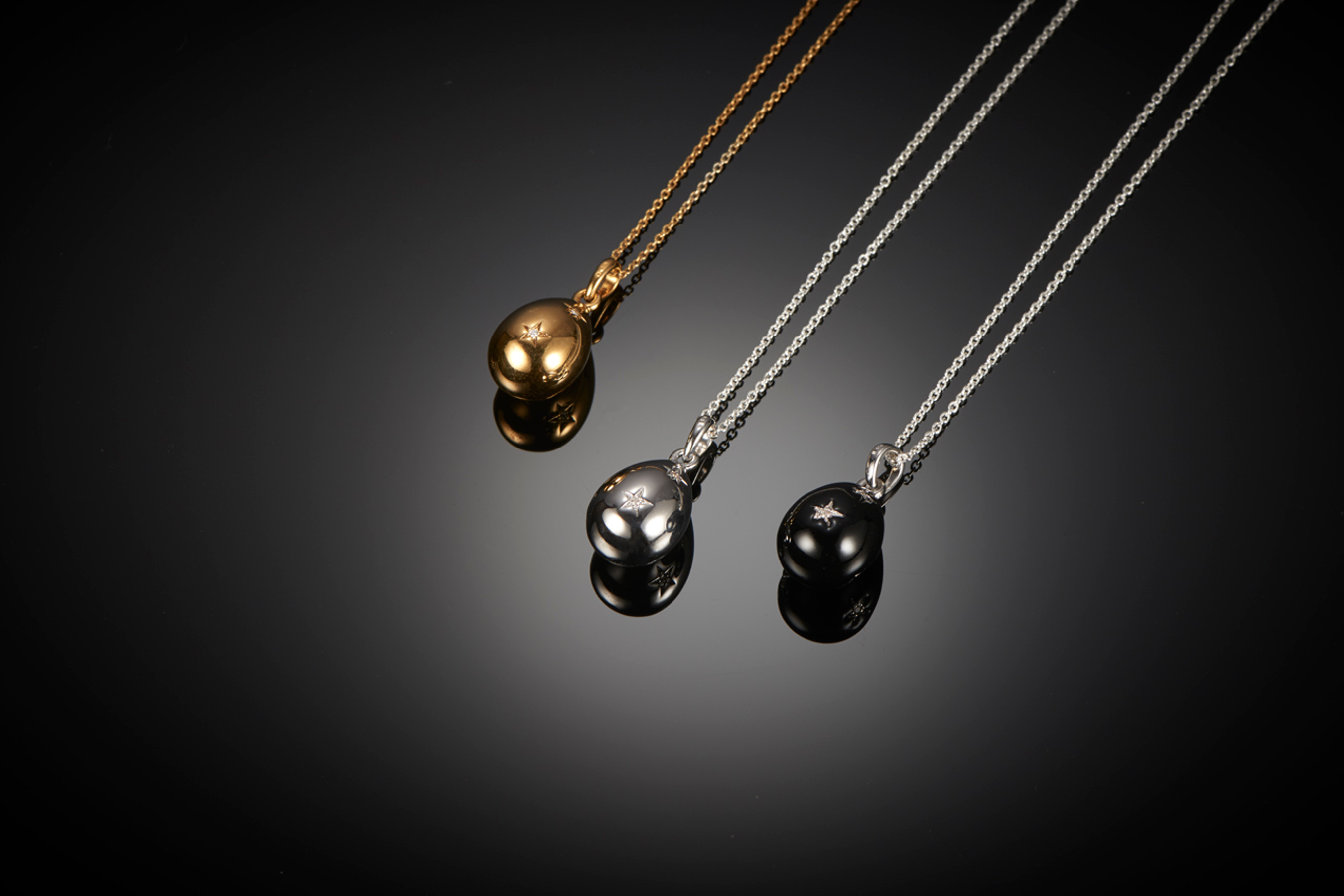 Kozminsky Egg Pendant.
Made exclusively for Kozminsky.
Silver with diamonds: $475
Gold plated with diamonds: $475
Black enamel with diamonds: $495