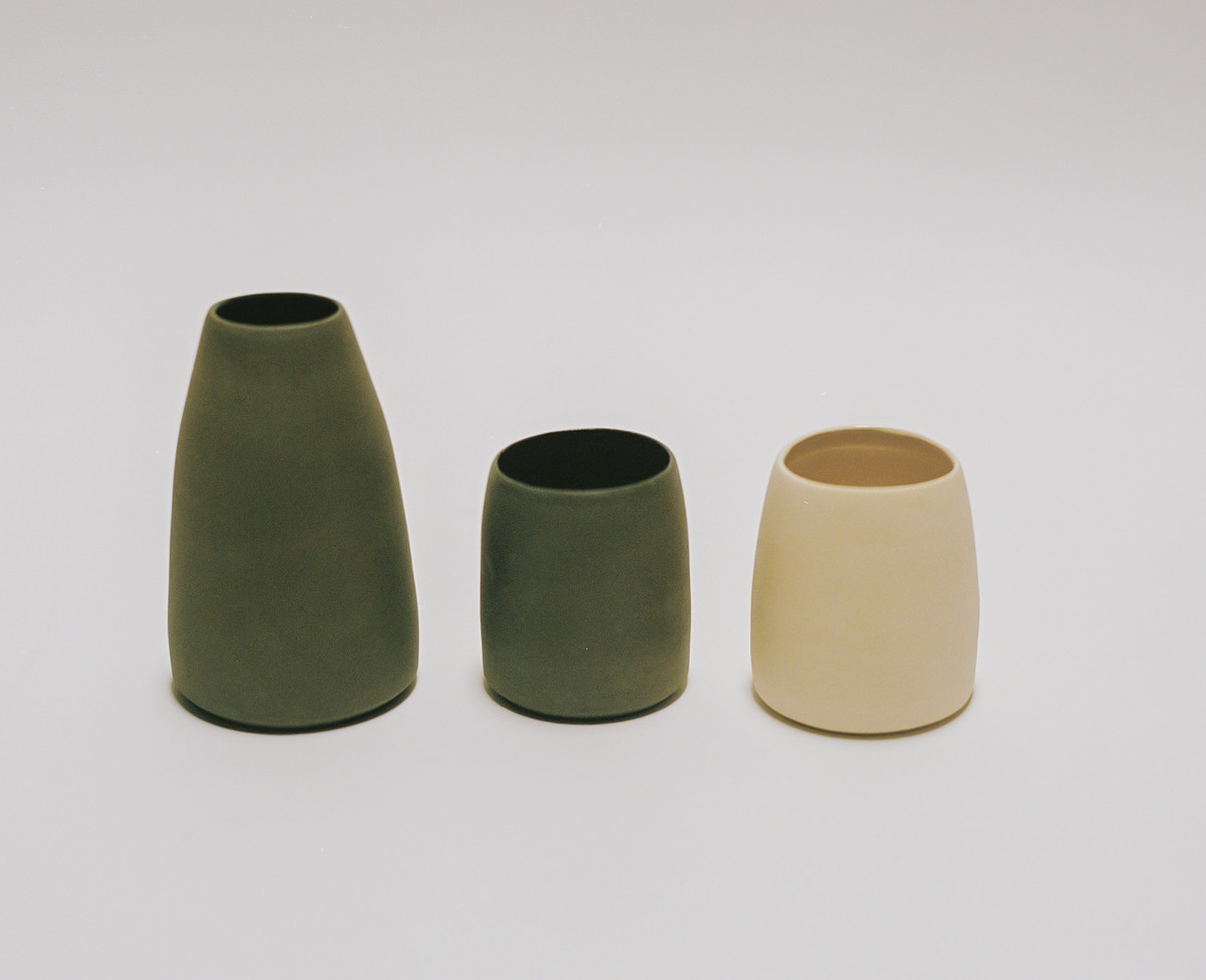 Saint Heron Ceramic Vase - Charcoal Gray (SOLD OUT)