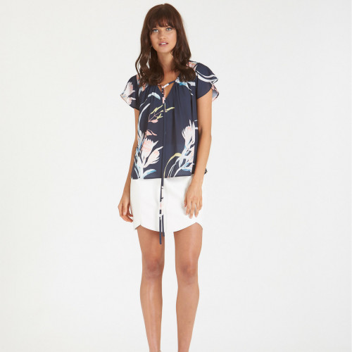 Floral Orient Short Sleeve Top by AMELIUS*