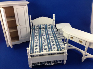 4 pc White Bedroom Set