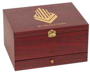 Engraved Rosewood 5-Piece Wine Tool Set with Glasses Engraved Rosewood 5-Piece Wine Tool Set with Glasses