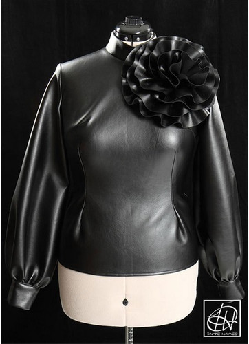 TAWNI HAYNES LEATHER CIRCLE FLOWER BLOUSE