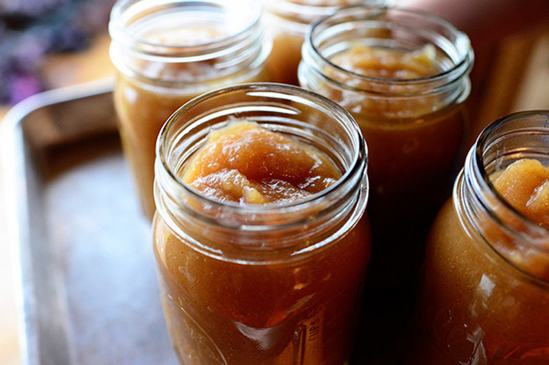 The Easiest Homemade Applesauce