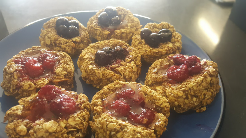Grab & go breakfast oat biscuits