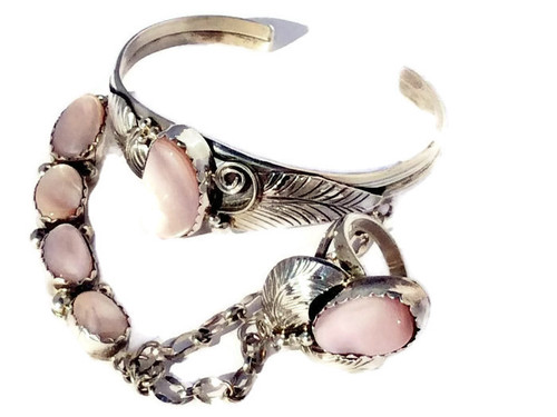 Pink Musselshell Stone
Sterling Silver Princess Cuff
Navajo Tribe Native American Jewelry
