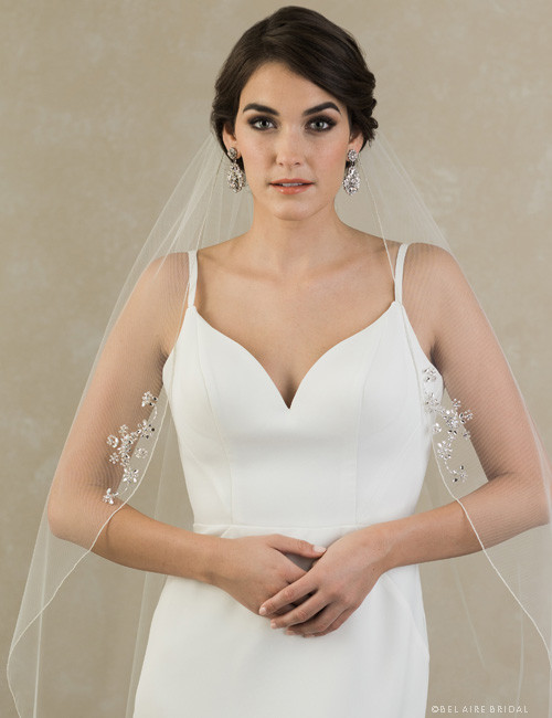 Bel Aire Bridal Veils V7394 - 1-tier veil with silver rolled edge and rhinestone motifs Bel Aire Bridal Veils V7394 - 1-tier veil with silver rolled edge and rhinestone motifs