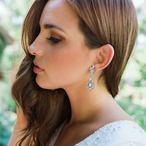 En Vogue Bridal Style E1963 - Rhinestone Earrings En Vogue Bridal Style E1963 - Rhinestone Earrings