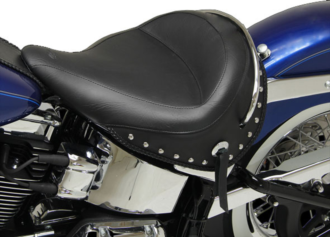 Mustang Seats Wide Studded Solo for Harley-Davidson Softail Deluxe '05