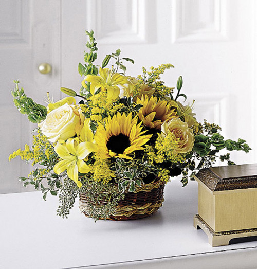 Flowing Garden Basket Simi Valley Flower Delivery Flowing Garden Basket Simi Valley Flower Delivery