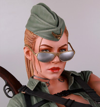 Honey Trap Lucky Statue