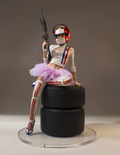 Honey Trap Junior Statue
