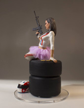Honey Trap Junior Statue