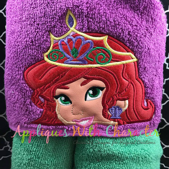 Mermaid Crown Peeker Applique Design Mermaid Crown Peeker Applique Design