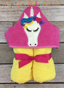 Unicorn with Flowers Heart Peeker Applique Design Unicorn with Flowers Heart Peeker Applique Design