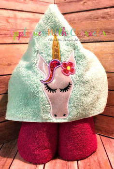 Unicorn with Flower Peeker Applique Design Unicorn with Flower Peeker Applique Design