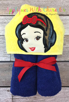 Snow Girl Peeker Applique Design Snow Girl Peeker Applique Design