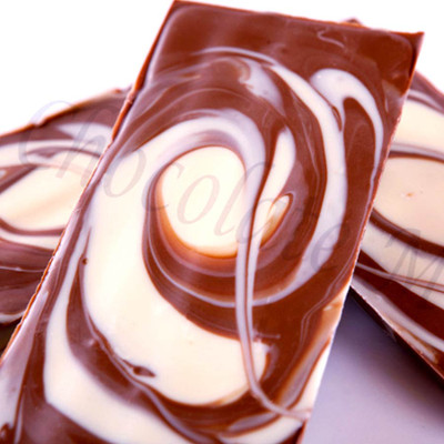 Milk and White Marble bar