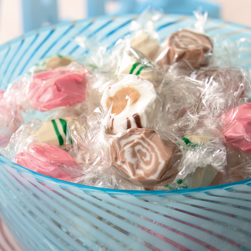 Assorted Taffy Kisses Gift Box