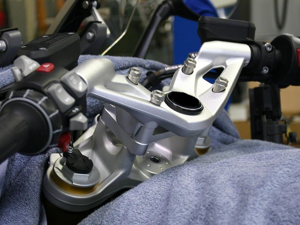 Bar Riser Kit for BMW R1200RS 2015+ Creative Cycle Concepts