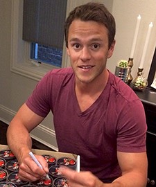“jonathan-toews.jpg “jonothan