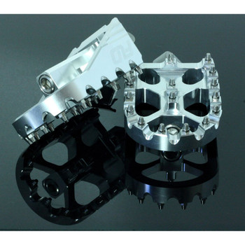 Flo Motorsports Moto Style Foot Pegs for Harley - Silver Flo Motorsports Moto Style Foot Pegs for Harley - Silver