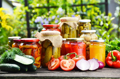 Jam jars in the garden... Jam jars in the garden...
