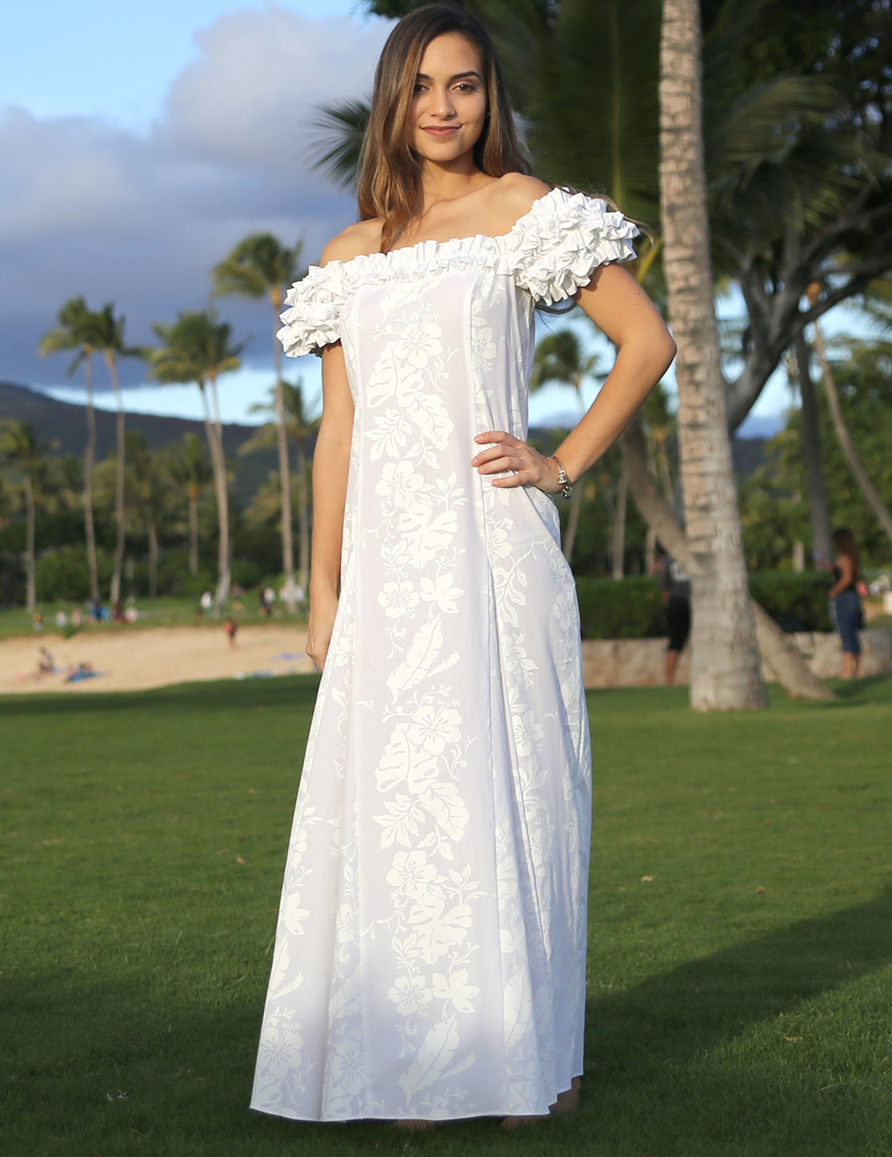  Hawaiian  Leis White Wedding  Ruffled Dress  Hawaiian  