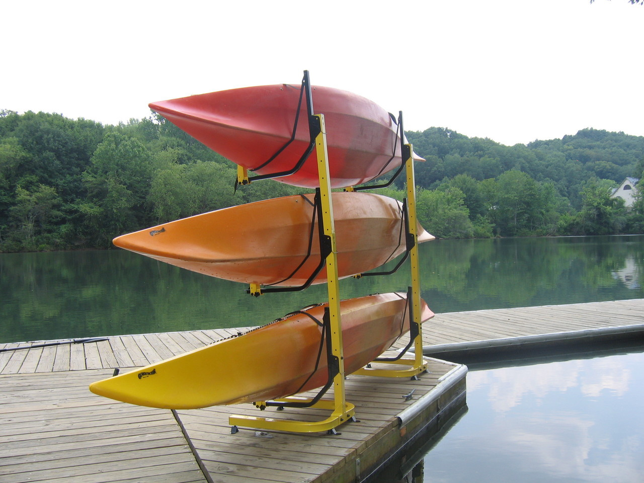 freestanding 3-boat kayak rack suspenz deluxe