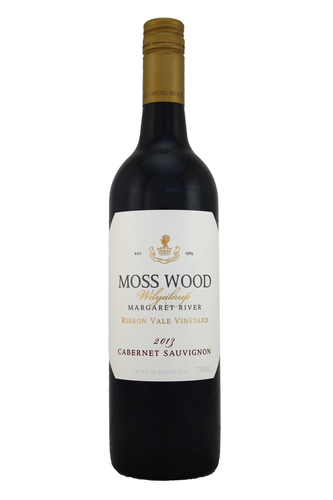The fruit flavours are a combination of mulberry, cassis and dark plum, with background notes of dark chocolate and tar.