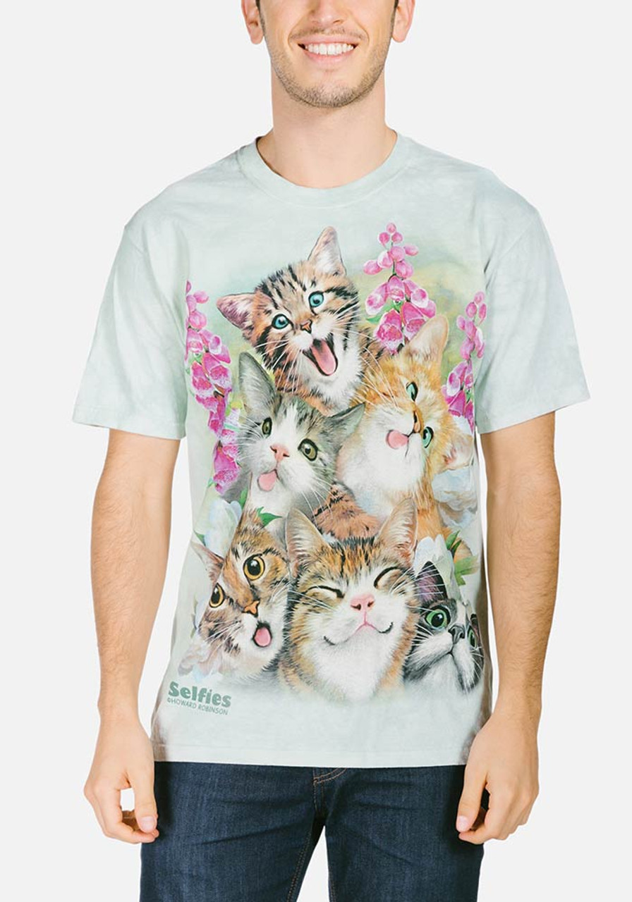 The Mountain Kittens Selfie T-Shirt