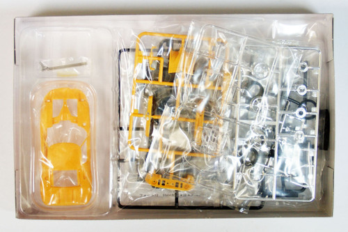 Doyusha 002339 Ford GT 1/43 Scale plastic model Kit