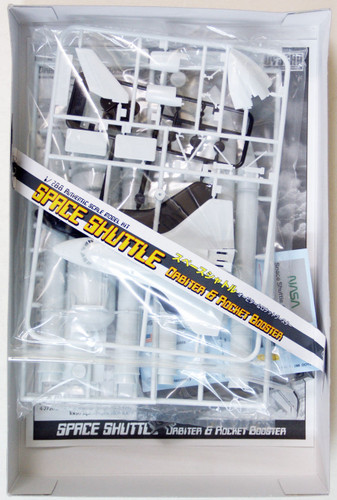 Doyusha 421000 Space Shuttle Orbiter & Rocket Booster 1/288 Scale Plastic Kit