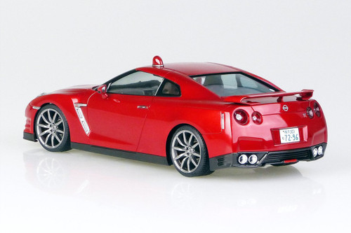 Aoshima 52167 Nissan R35 GT-R (Abunai Deka) DVD & Blu-ray Launch Package 1/24 Scale Kit