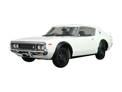 Aoshima DISM 80405 Nissan Skyline HT 2000GT-R White 1/43 Scale