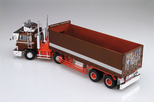 Aoshima 52068 Japanese Decoration Truck The Stage of Debris (Flat Box Trailer) 1/32 Scale Kit