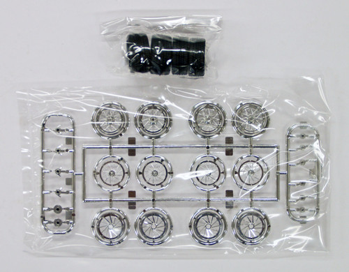 Fujimi TW13 Wire Mesh Silver Narrow Wheel 17 inch 1/24 Scale Kit