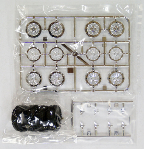 Fujimi TW24 Boranni Wire Wheel & Tire Set 15 inch 1/24 Scale Kit