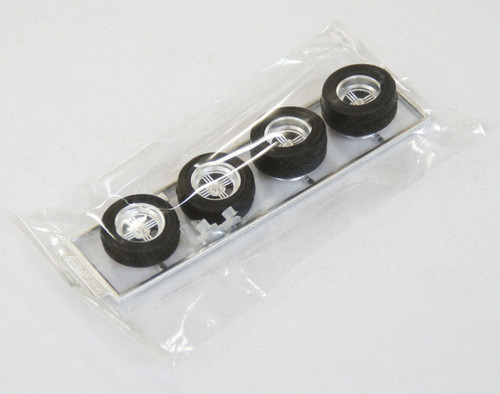 Fujimi TW34 Shadow Spoke Wheel & Tire Set 15 inch 1/24 Scale Kit